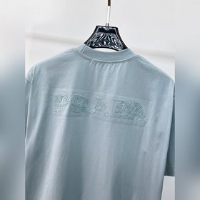 Prada — топовая линейка высокого качес