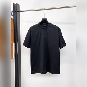 Prada — топовая линейка высокого качес