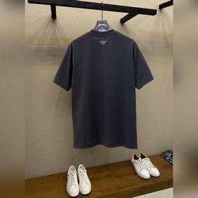 Prada — топовая линейка высокого качес