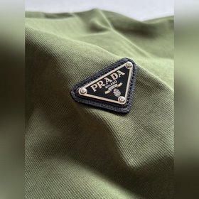 Футболки с короткими рукавами Prada 