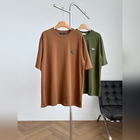 Футболки с короткими рукавами Prada