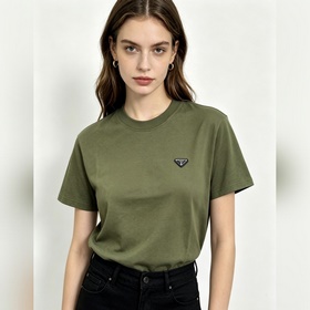 Футболки с короткими рукавами Prada 
