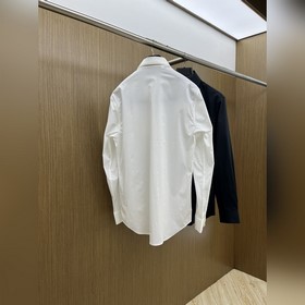 Новинка осень-зима  Prada： модная ла