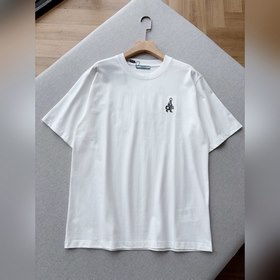 Новая модель футболки Prada с вышитым