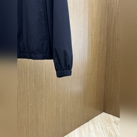 Новинка осень-зима： куртка с капюшоном