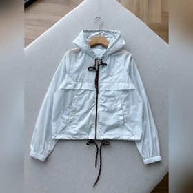Короткая солнцезащитная куртка Prada с