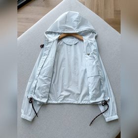 Короткая солнцезащитная куртка Prada с