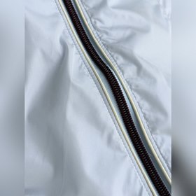 Короткая солнцезащитная куртка Prada с