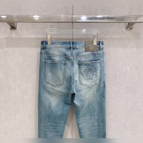 Versace представляет новую коллекцию м