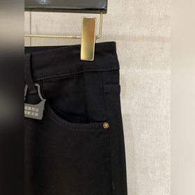 Versace представляет новую коллекцию л