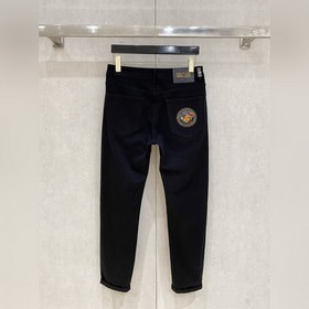 Versace представляет новую коллекцию л