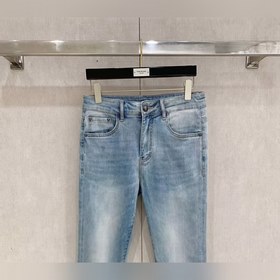 Versace представляет новую коллекцию м