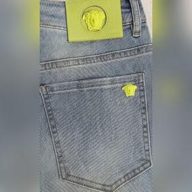 Versace представляет новую коллекцию м
