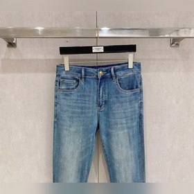 Versace представляет новую коллекцию м