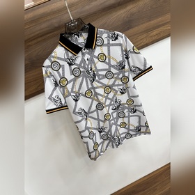 Новинка весенней коллекции Versace： фу