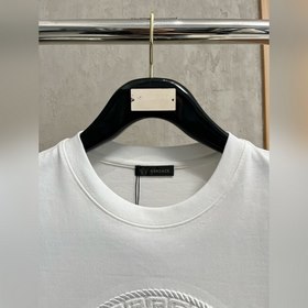 Новинка Versace весна-лето 2026： футбо
