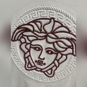Новинка Versace весна-лето 2026： футбо