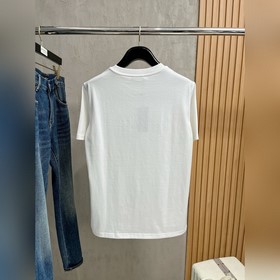 Новинка Versace весна-лето 2026： футбо