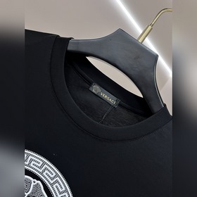 Versace  Versace Новая весенняя колл