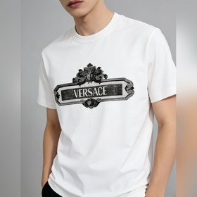 Versace — новая весенняя коллекция： фу
