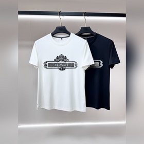 Versace — новая весенняя коллекция： фу