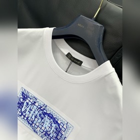 Versace, новейшая коллекция лета 2026