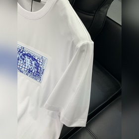 Versace, новейшая коллекция лета 2026 