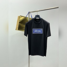 Versace, новейшая коллекция лета 2026