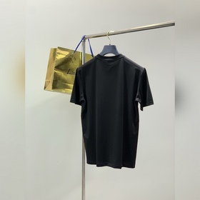 Versace, новейшая коллекция лета 2026