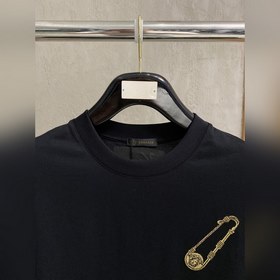 Versace представляет новую коллекцию в