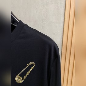 Versace представляет новую коллекцию в