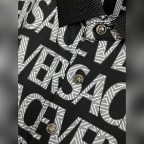 Новинка весенней коллекции Versace： фу