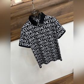 Новинка весенней коллекции Versace： фу