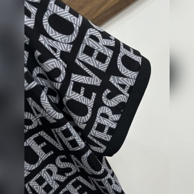 Новинка весенней коллекции Versace： фу