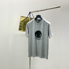 Versace, новейшая коллекция лета 2026