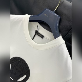 Versace, новейшая коллекция лета 2026 