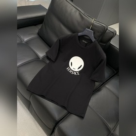 Versace, новейшая коллекция лета 2026 