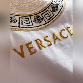 Новая коллекция летней одежды Versace