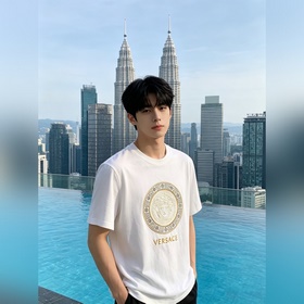 Новая коллекция летней одежды Versace
