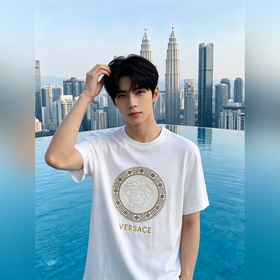 Новая коллекция летней одежды Versace 