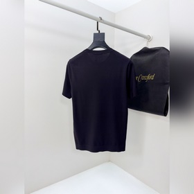 Versace. Новая коллекция мужских футбо
