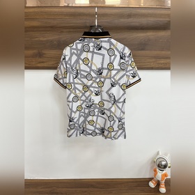 Новинка весенней коллекции Versace： фу