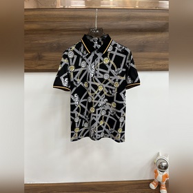 Новинка весенней коллекции Versace： фу