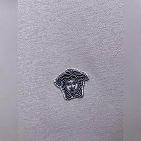 Новинка весенней коллекции Versace： фу