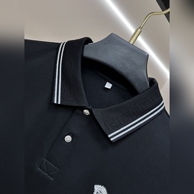 Новинка весенней коллекции Versace： фу
