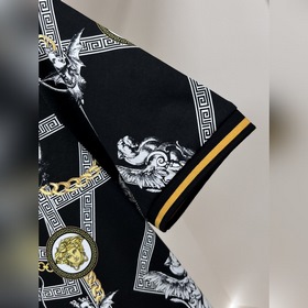 Новинка весенней коллекции Versace： фу