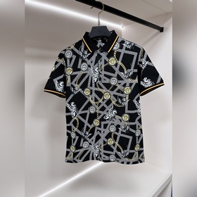 Новинка весенней коллекции Versace： фу