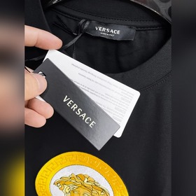 Versace — товары высшего качества. Нов