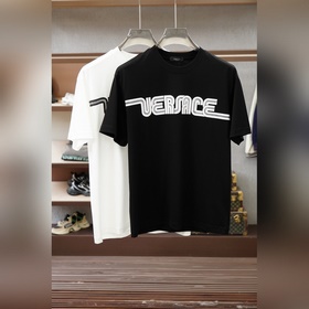 Versace, модель с официального сайта,