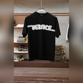 Versace, модель с официального сайта,